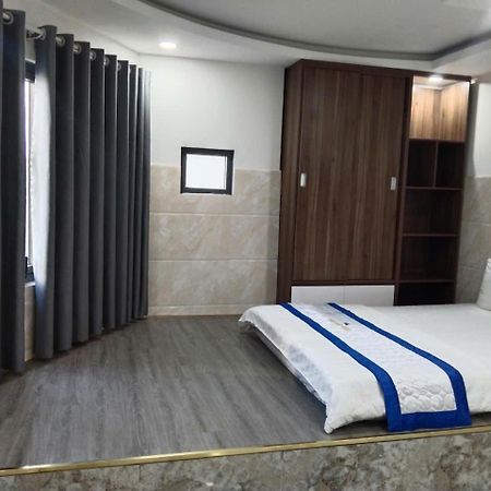 Hotel Tran Long Хошимин Екстериор снимка
