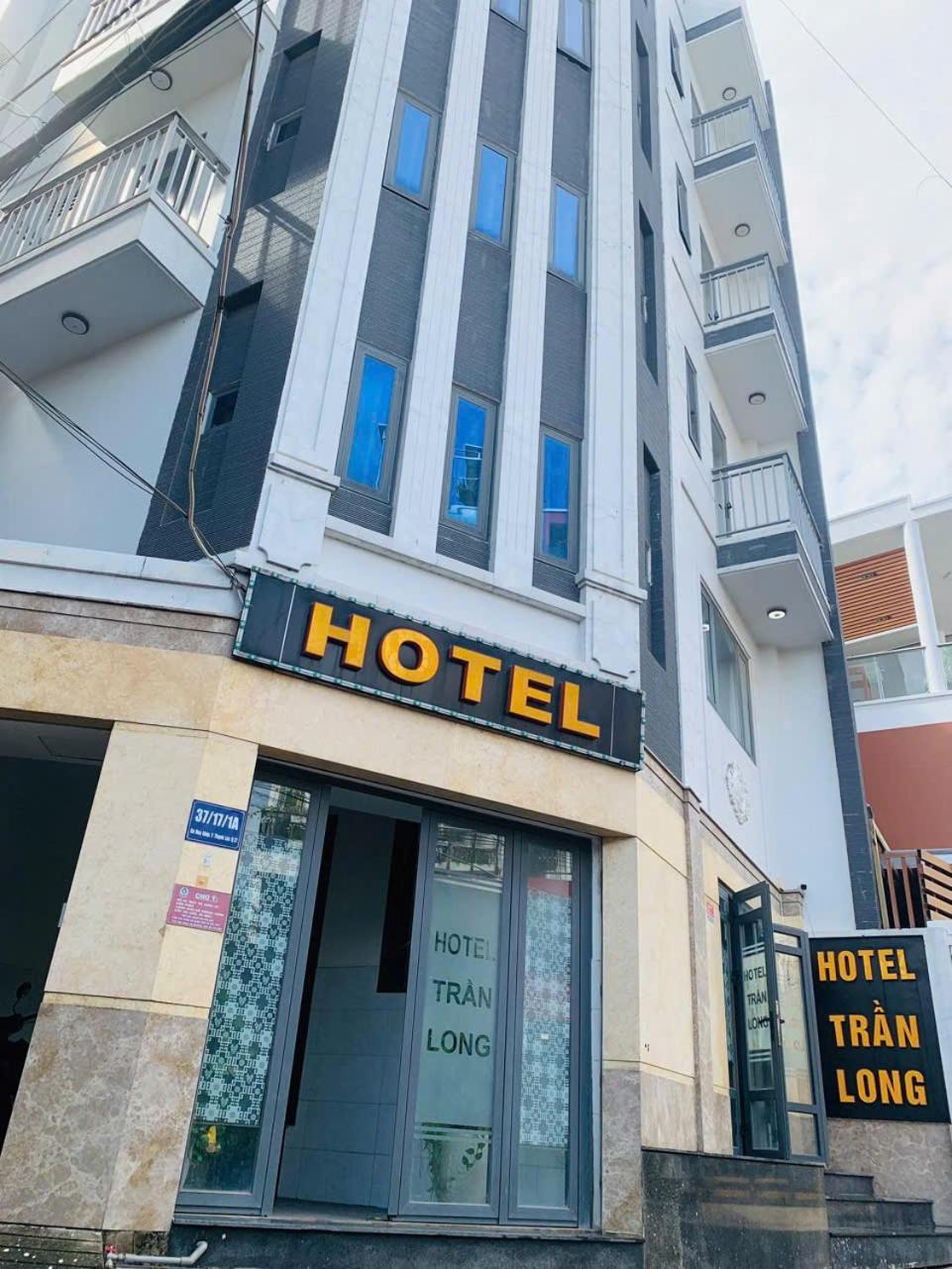 Hotel Tran Long Хошимин Екстериор снимка