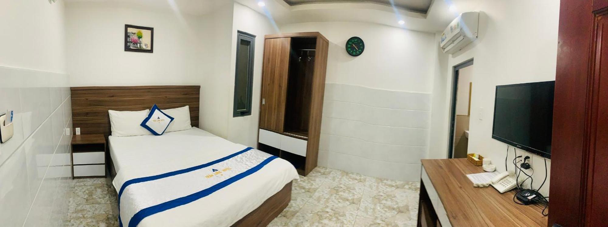 Hotel Tran Long Хошимин Екстериор снимка