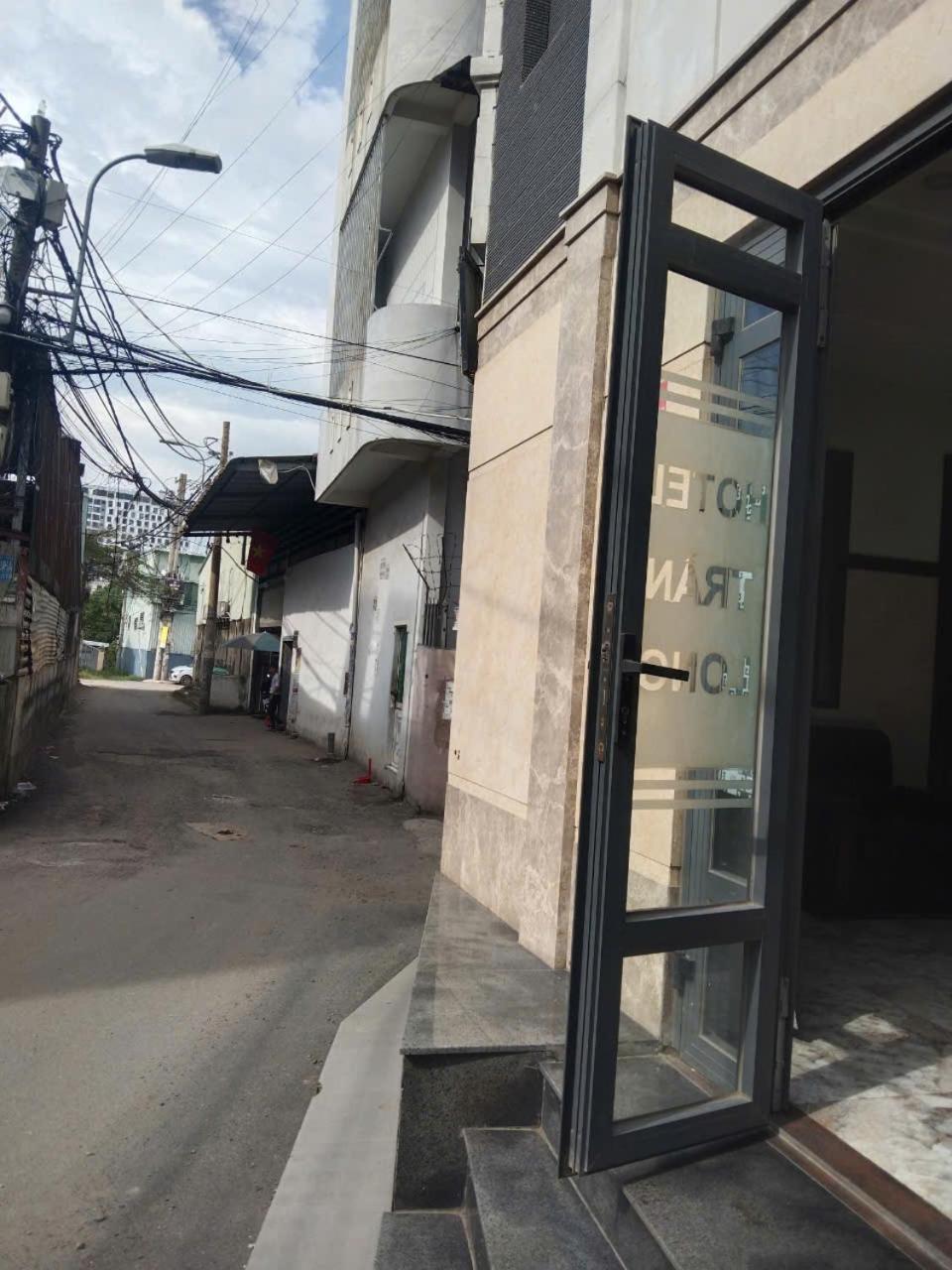 Hotel Tran Long Хошимин Екстериор снимка