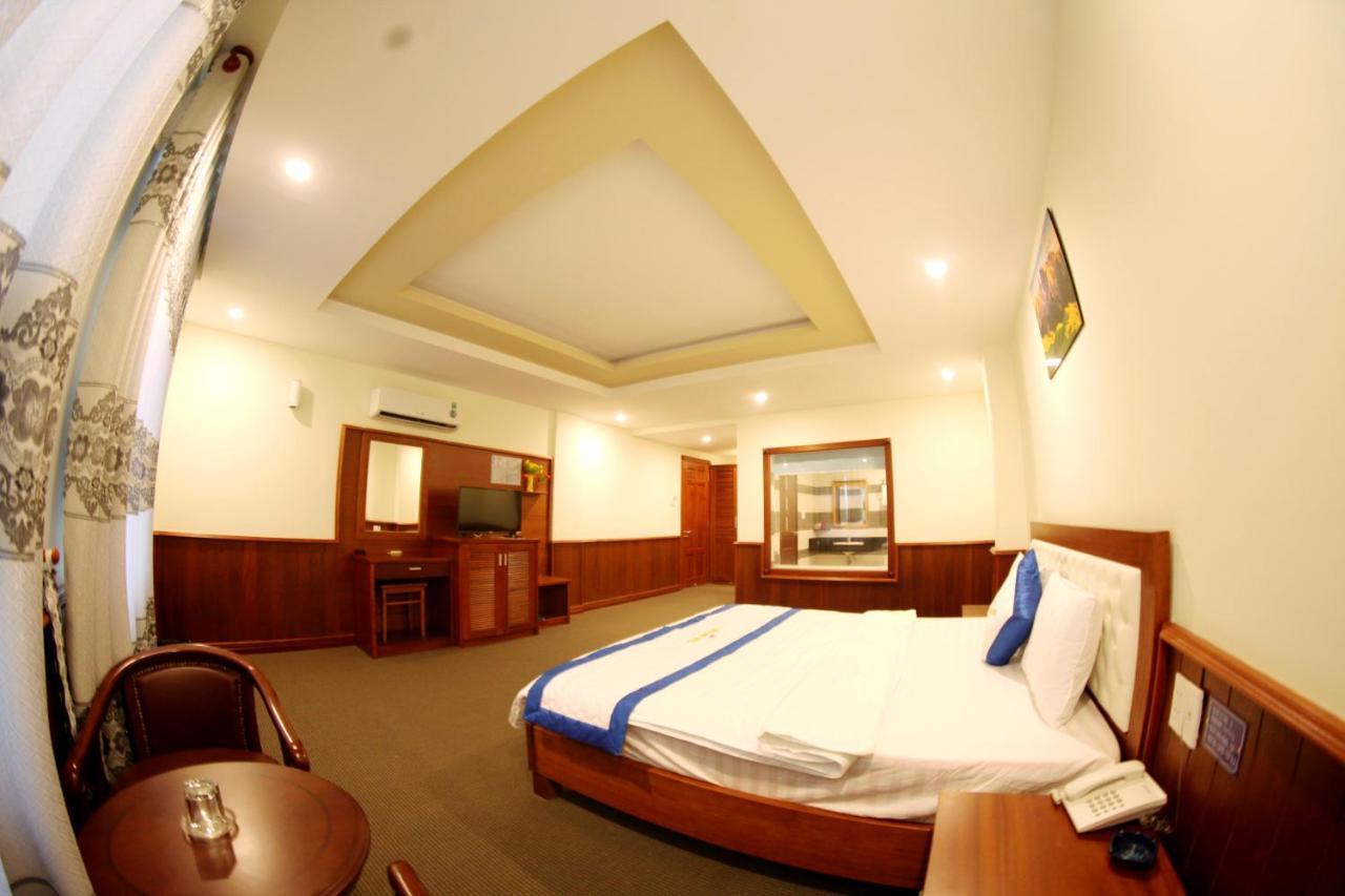 Hotel Tran Long Хошимин Екстериор снимка